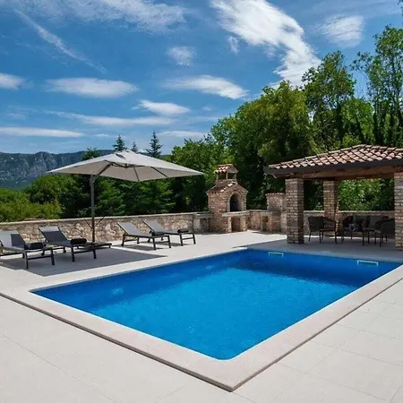 Lilium Comfortable Holiday Villa *