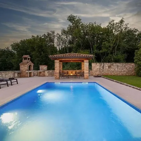 Lilium Comfortable Holiday * Polje Cepic